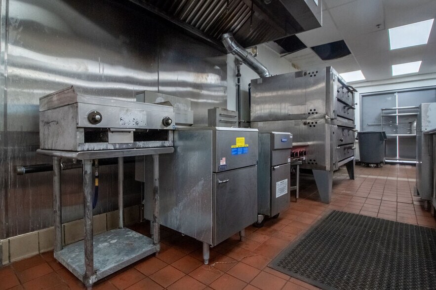 More Photos Of 127 S Main St, Ellenville Fast Food For Sale