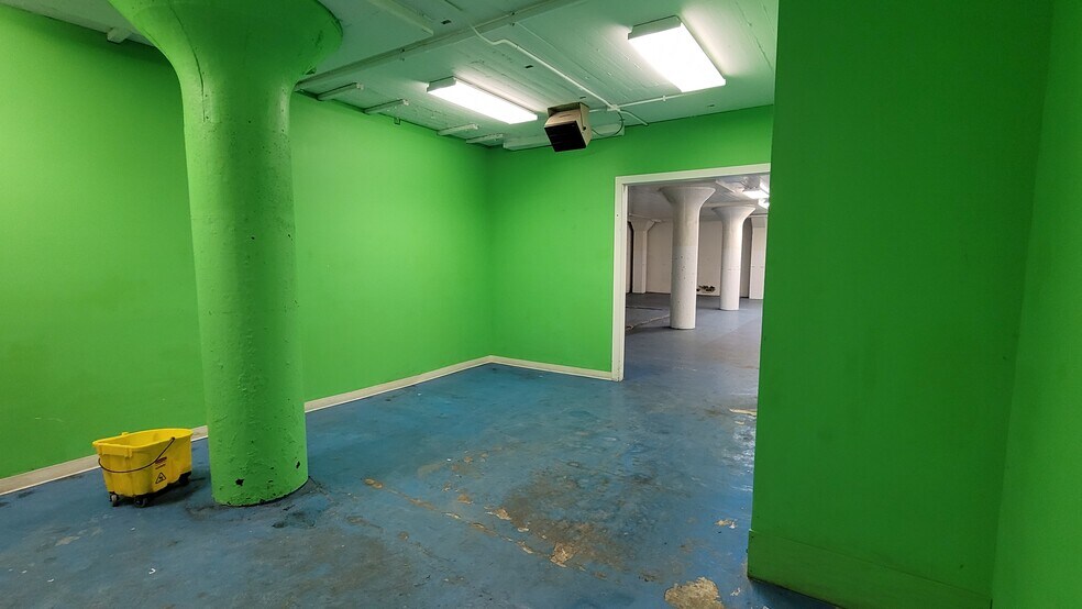 More Photos Of 35 High St, Poughkeepsie Warehouse For Lease