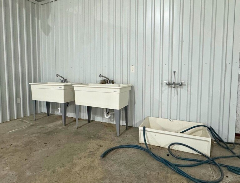 More Photos Of 147 Marino Rd, Bryan Industrial For Lease