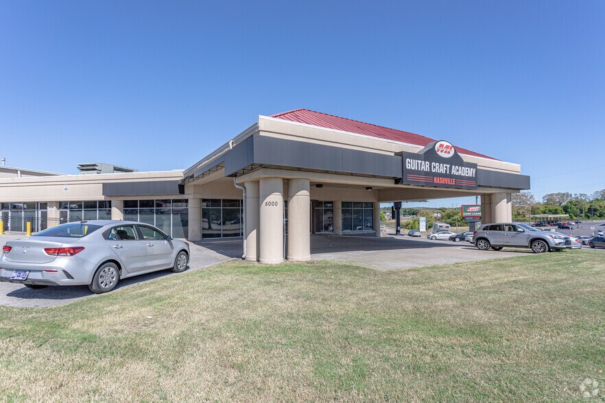 Primary Photo Of 5000 Harding Pl, Nashville Showroom For Lease