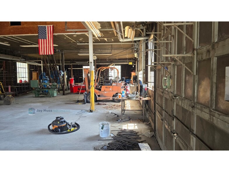 More Photos Of 617 N Elm St, West Bridgewater Industrial For Sale