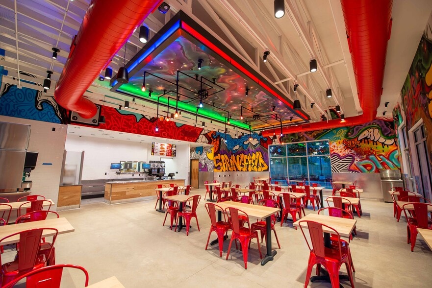 More Photos Of 1572 Mohawk Blvd, Springfield General Retail For Sale