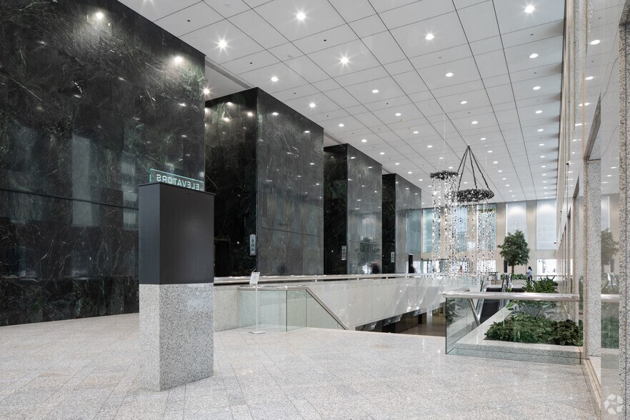 More Photos Of 370 17th St, Denver Office For Lease
