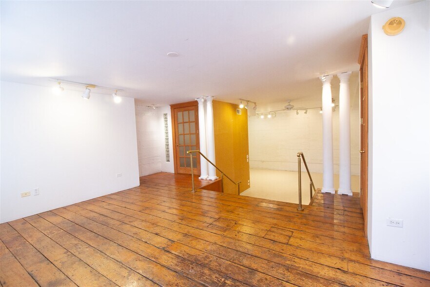 More Photos Of 221 DuPage St, Elgin General Retail For Lease