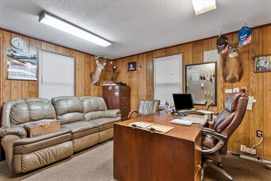 More Photos Of 620 National Hwy, Thomasville Auto Repair For Sale