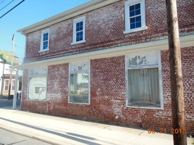 More Photos Of 2 Market St, Frederica Storefront Retail Office For Sale