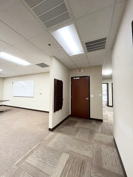 More Photos Of 13405 Folsom Blvd, Folsom Office For Lease