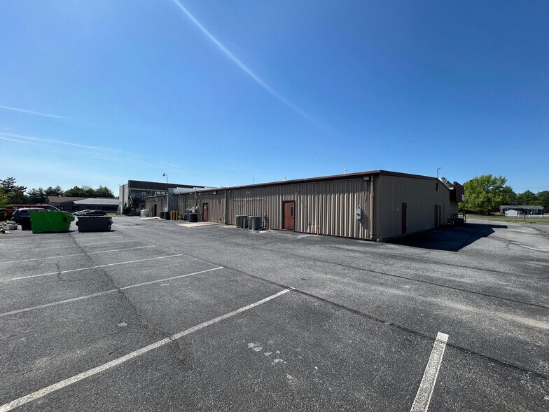 More Photos Of 4200 N Dupont Hwy, Dover Freestanding For Sale