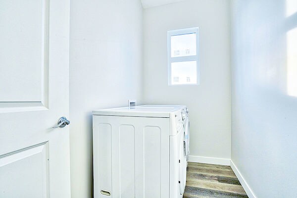 More Photos Of 303 Waddy Lane, Strathmore Multifamily For Sale