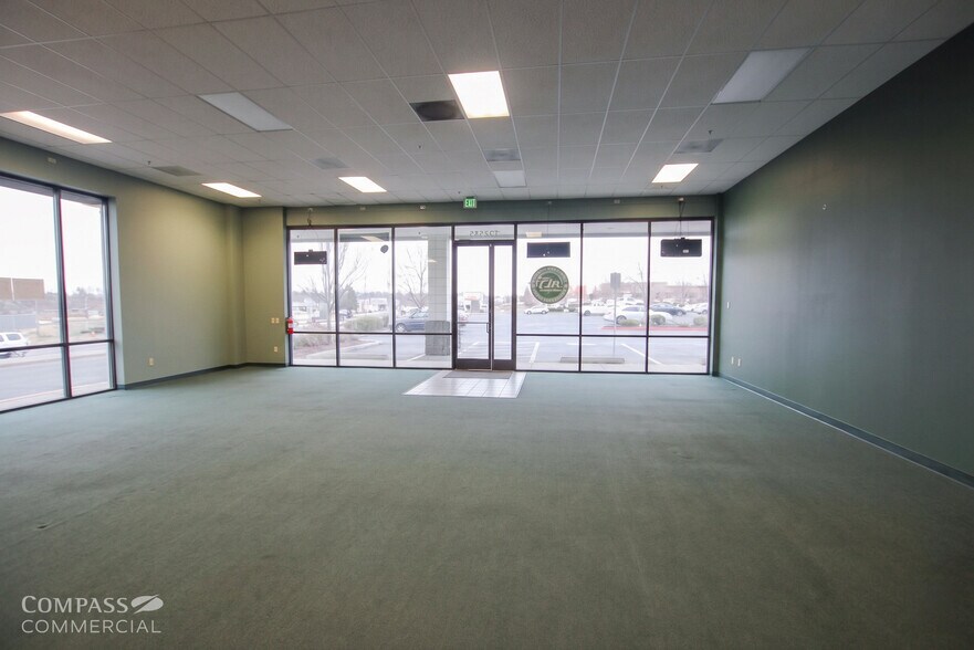 More Photos Of 63485 N Highway 97, Bend Storefront For Lease