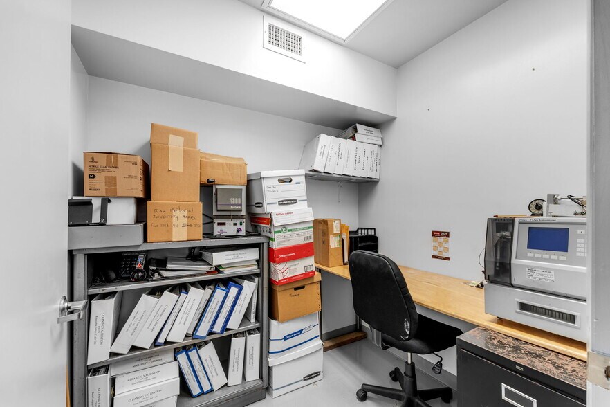 More Photos Of 7155-7159 NW 77th Ter, Miami Warehouse For Sale