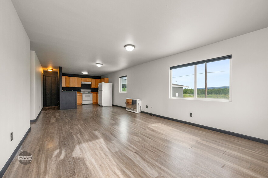 More Photos Of 5320 W Parks Hwy, Wasilla General Retail For Sale