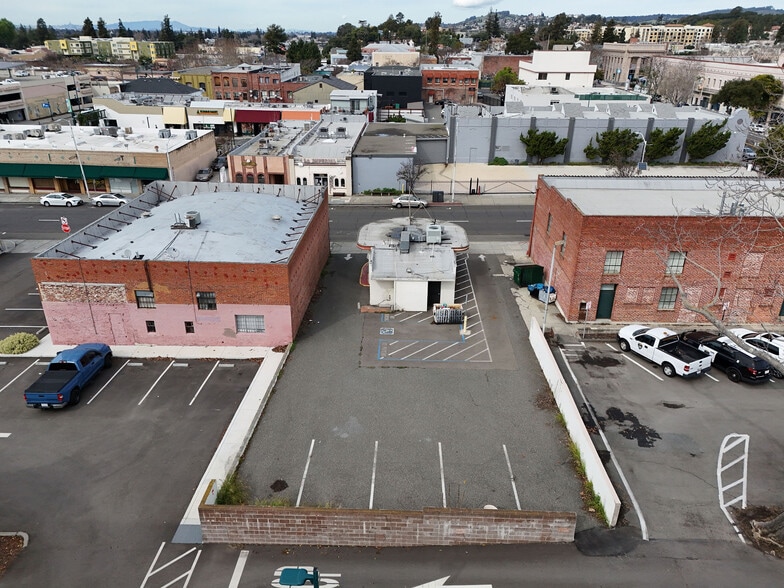 More Photos Of 951 C St, Hayward Fast Food For Sale