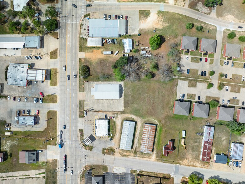 More Photos Of 1306 W Cameron Ave, Rockdale Religious Facility For Sale