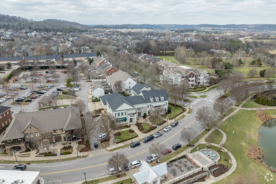 More Photos Of 1001 Westhaven Blvd, Franklin Office For Lease