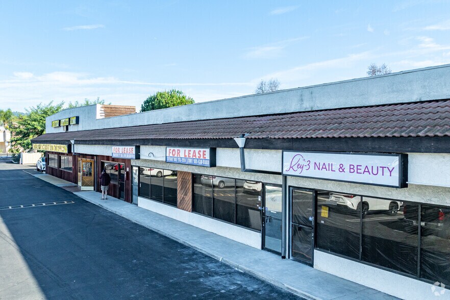 More Photos Of 1281 E La Habra Blvd, La Habra General Retail For Lease