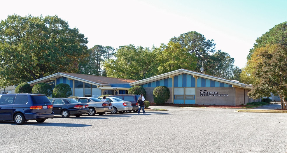 More Photos Of 321 Main St, Newport News Medical For Lease