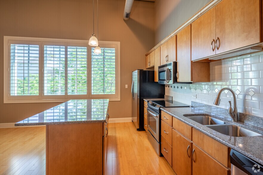 More Photos Of 820 N Thompson Ln, Murfreesboro Apartments For Sale