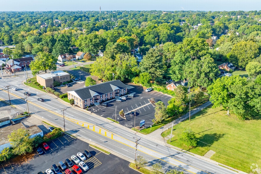 More Photos Of 7225 Colerain Ave, Cincinnati Office For Lease