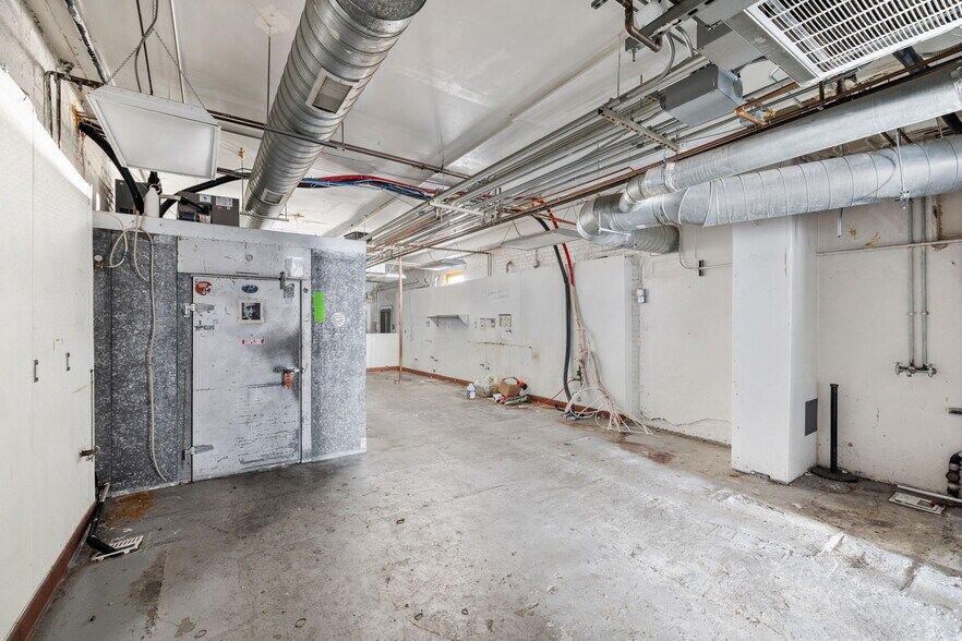 More Photos Of 112 Pacific St, Roseville Apartments For Lease