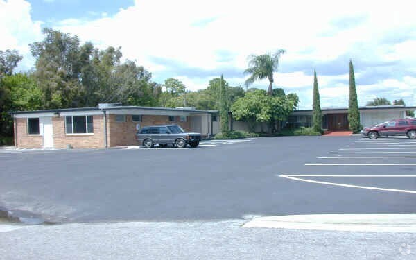 Primary Photo Of 101 Clearwater Largo Rd N, Largo Medical For Lease
