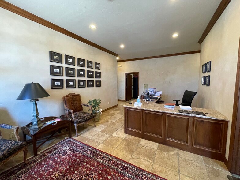 More Photos Of 2933 NW 156th, Edmond Medical For Lease