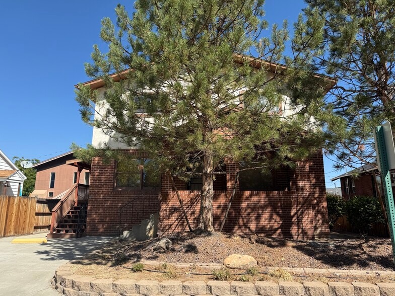 More Photos Of 235 W Pueblo St, Reno Research And Development For Sale