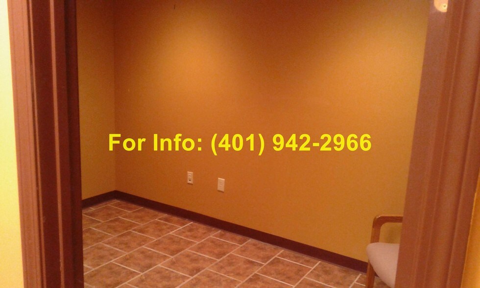 More Photos Of 81 Western Industrial Dr, Cranston Warehouse For Sale