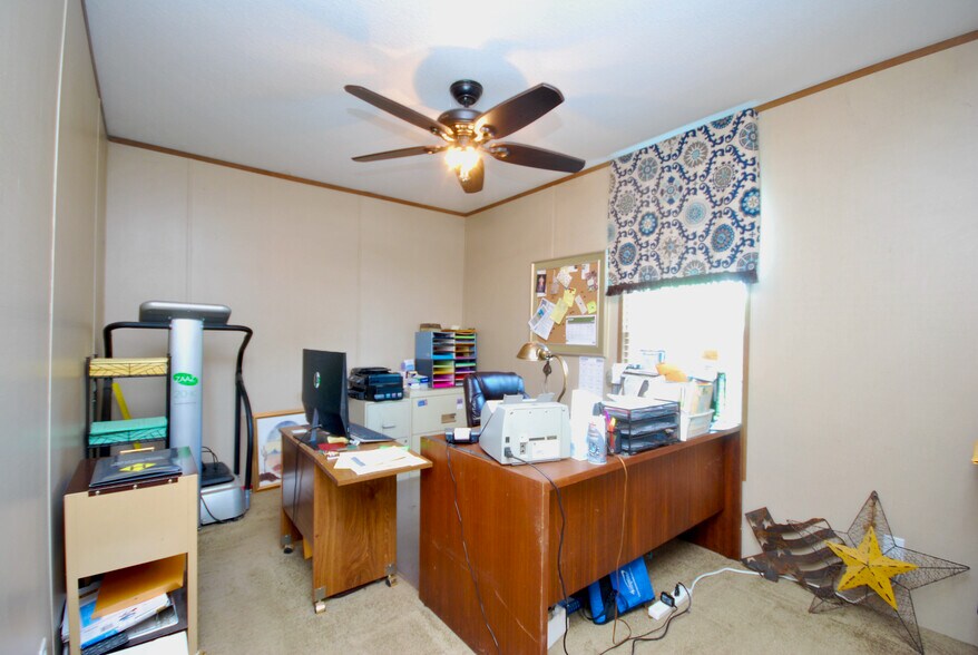 More Photos Of 12604 N State Highway 95, Cistern Restaurant For Sale