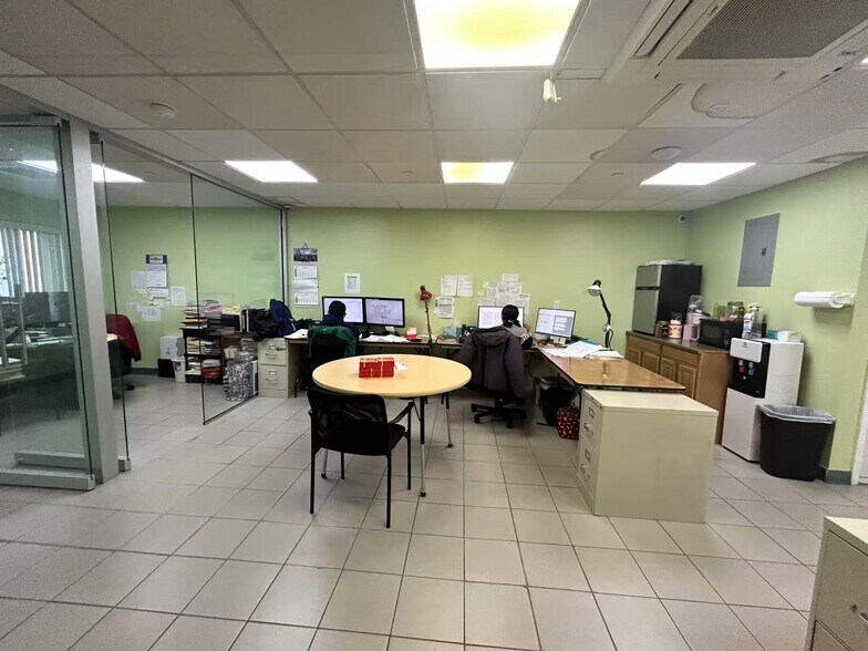 More Photos Of 4128 Haight St, Flushing Apartments For Lease