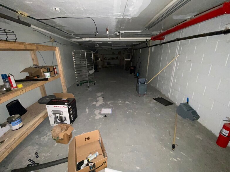 More Photos Of 206-04-206-24 Hillside Ave, Queens Village Storefront For Lease