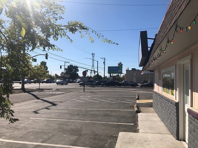More Photos Of 2201 El Camino Ave, Sacramento Storefront Retail Office For Sale