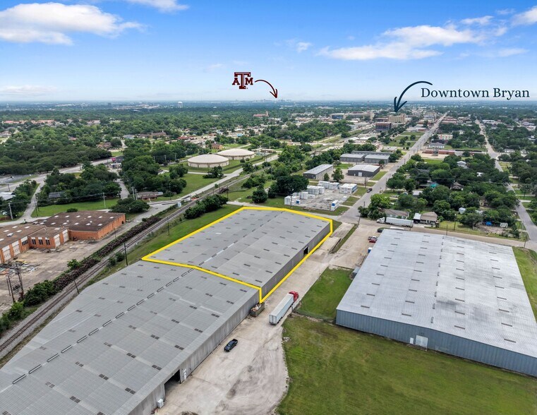 More Photos Of 202 W 15th St, Bryan Industrial For Lease