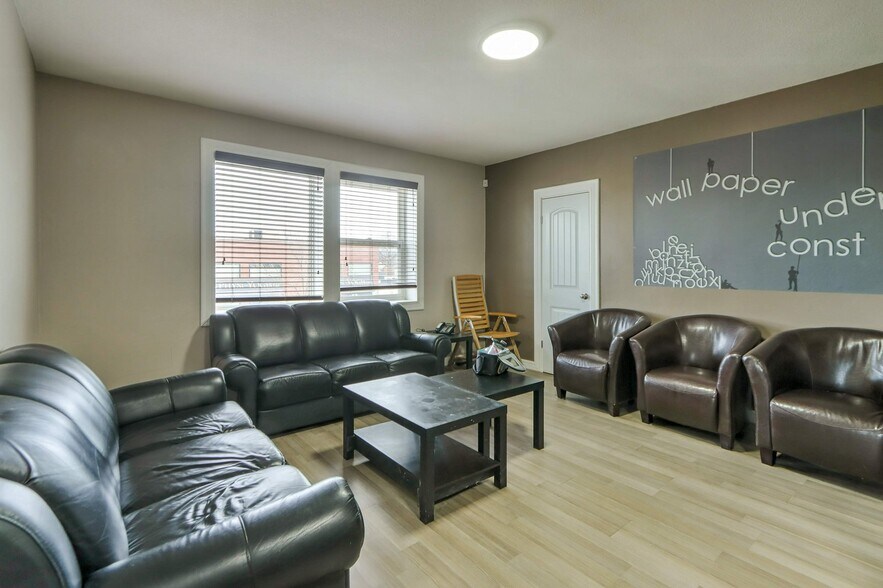 More Photos Of 9903 76th Ave NW, Edmonton Showroom For Sale