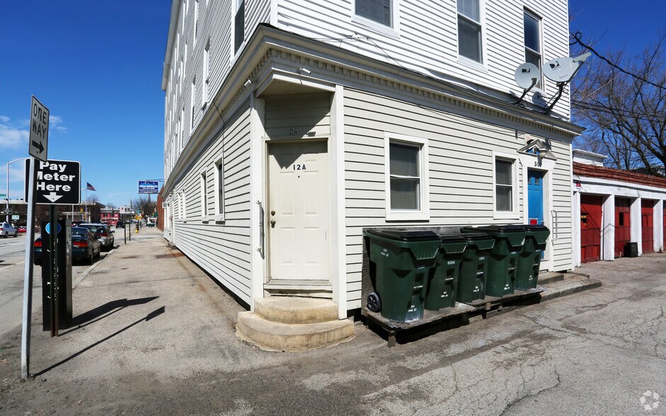 More Photos Of 303 Pine St, Manchester Apartments For Lease