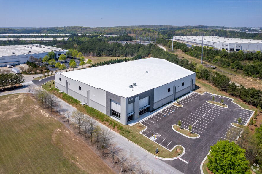 More Photos Of 2223 Thornton Rd, Douglasville Warehouse For Lease
