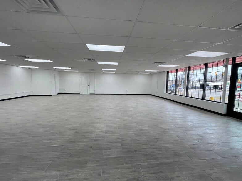 More Photos Of 3750 Hemphill St, Fort Worth Convenience Store For Lease