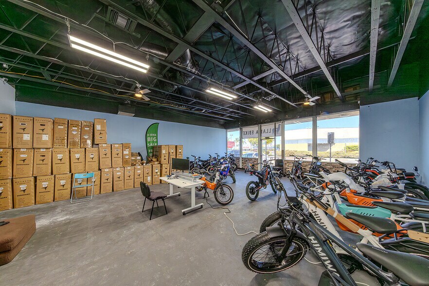 More Photos Of 6908-6916 Warner Ave, Huntington Beach Freestanding For Sale