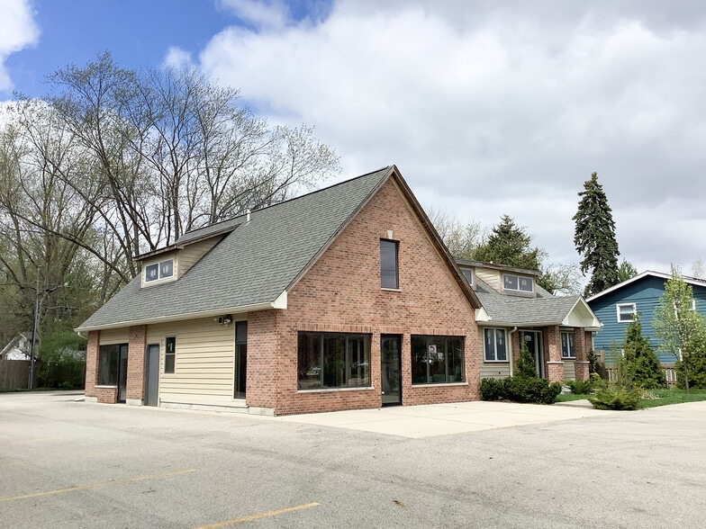More Photos Of 618 Barron Blvd, Grayslake Medical For Sale