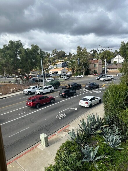 More Photos Of 110 Civic Center Dr, Vista Office For Sale