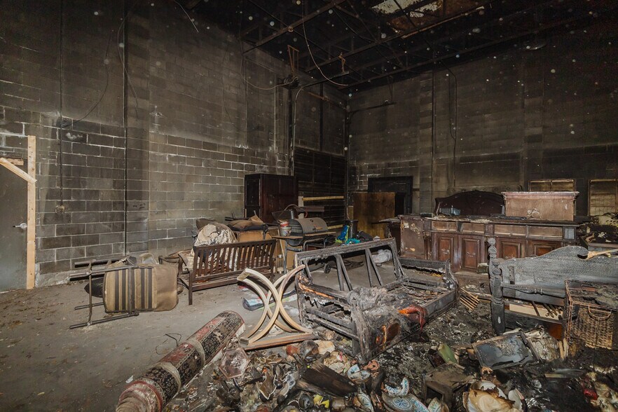 More Photos Of 470 N Seneca St, Wichita Warehouse For Sale