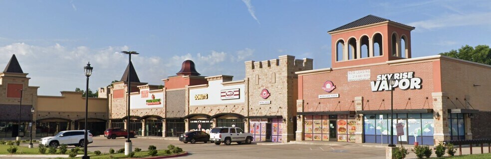 More Photos Of 101 S Interstate 45 Service Rd, Hutchins Storefront Retail Office For Lease