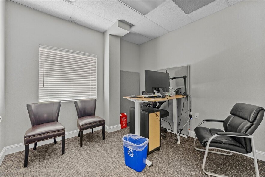 More Photos Of 2155 Larkspur Ln, Redding Office For Sale