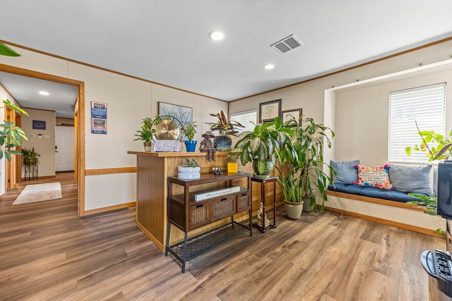 More Photos Of 1700 Cooper Point Rd SW, Olympia Office For Sale