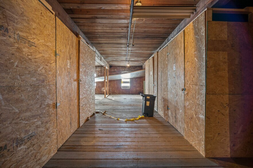 More Photos Of 55 East St, Ware Warehouse For Lease