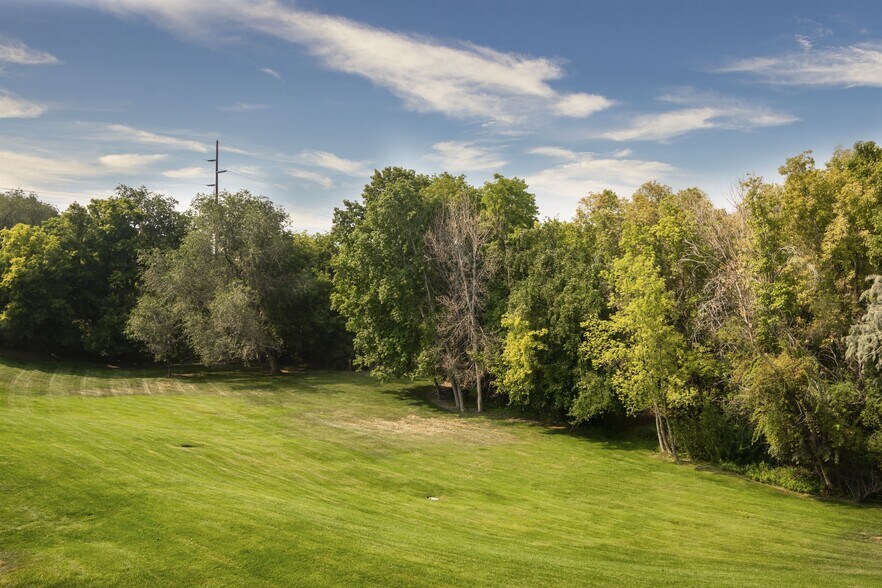 More Photos Of 4885 S 900 E, Salt Lake City Office For Sale