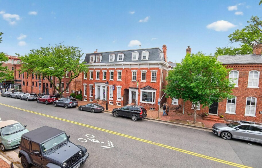 More Photos Of 110 S Columbus St, Alexandria Storefront Retail Office For Sale