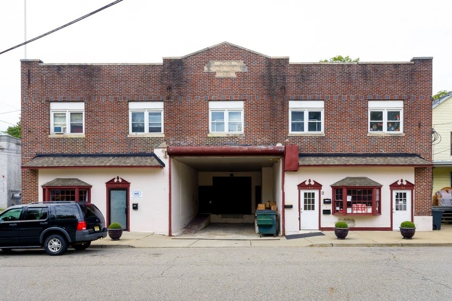 Primary Photo Of 103 Arch St, Butler Storefront Retail Residential For Sale