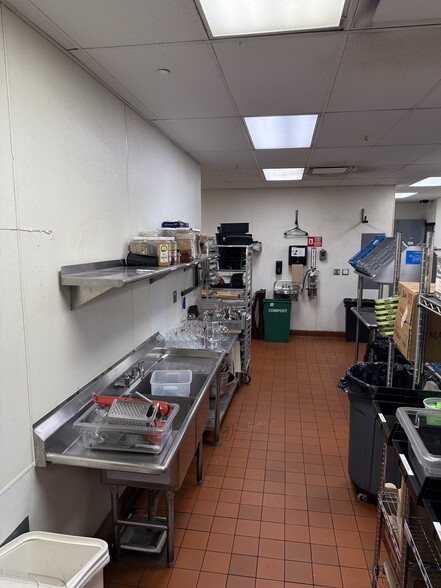 More Photos Of 132 Keller St, Petaluma Restaurant For Sale