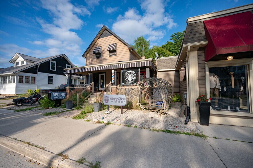 More Photos Of 227 Colborne St, Port Stanle Office For Sale